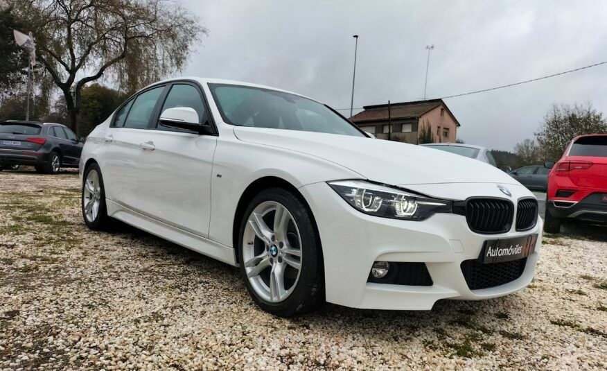 BMW 320i PACK M