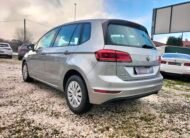 VOLKSWAGEN Golf 1.6 TDI Sportsvan