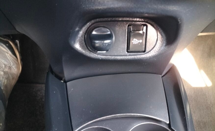 TOYOTA Yaris Active
