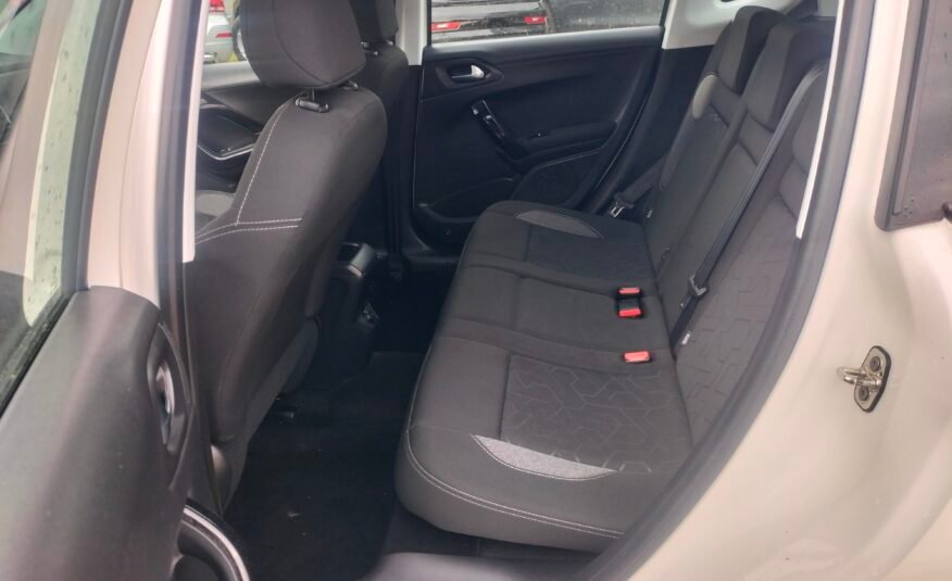 PEUGEOT 2008 1.6 HDI Alluee