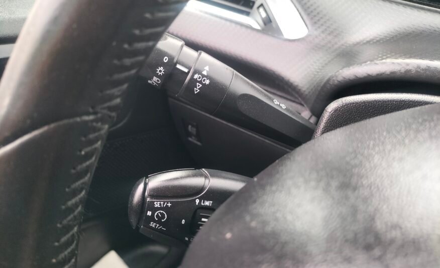 PEUGEOT 2008 1.6 HDI Alluee