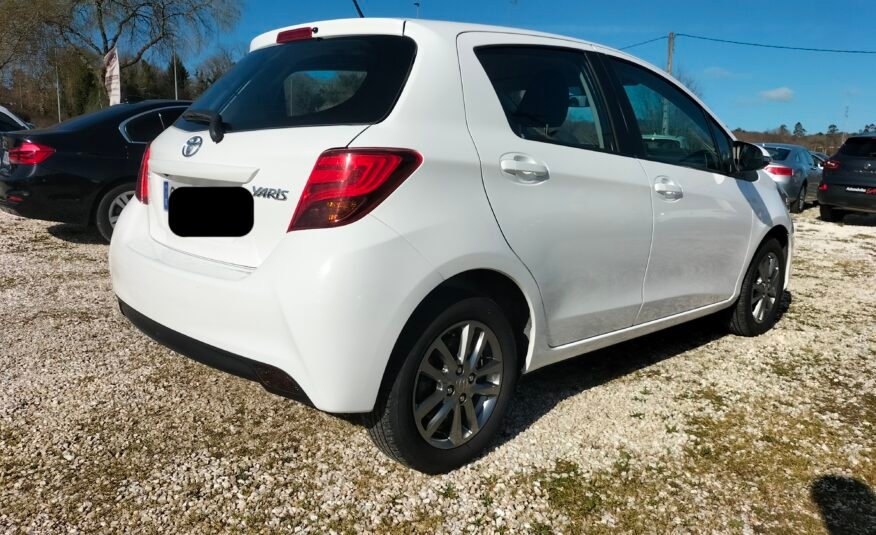 TOYOTA Yaris Active