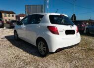 TOYOTA Yaris Active