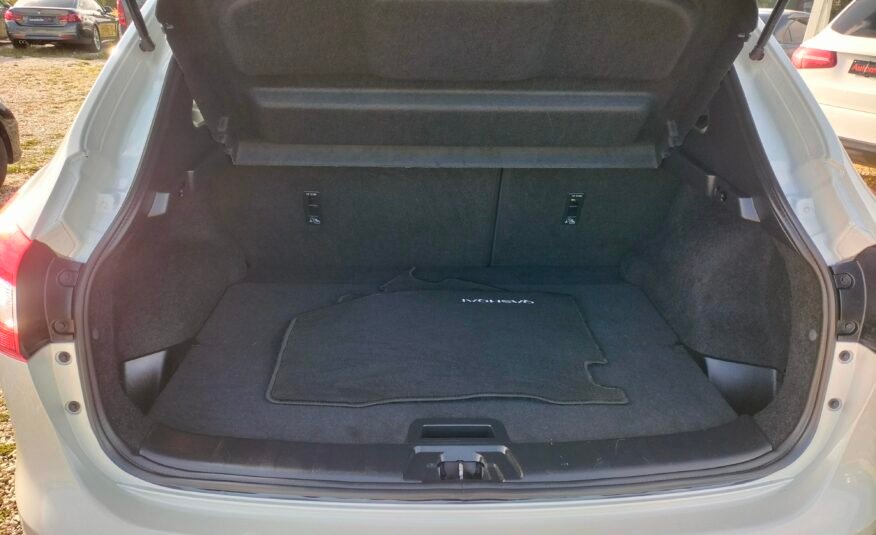 NISSAN Qashqai 1.6 DCI Black Edition