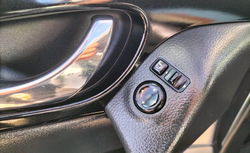 NISSAN Qashqai 1.6 DCI Black Edition