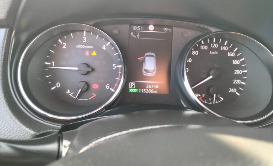 NISSAN Qashqai 1.6 DCI Black Edition
