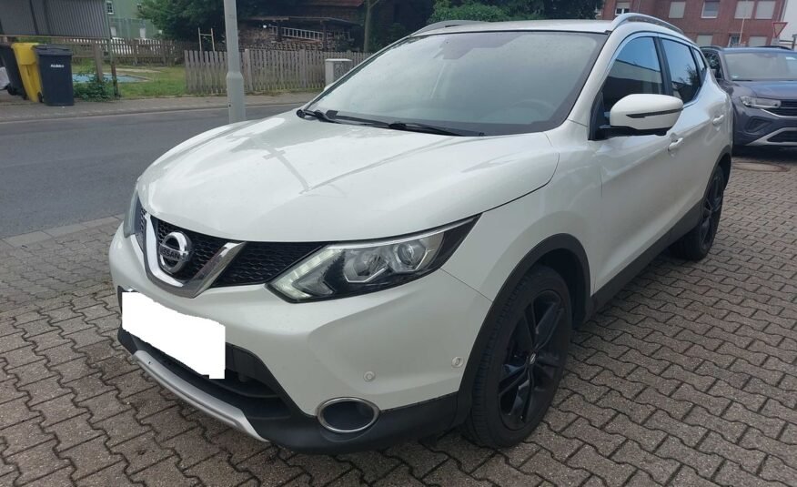 NISSAN Qashqai 1.6 DCI Black Edition
