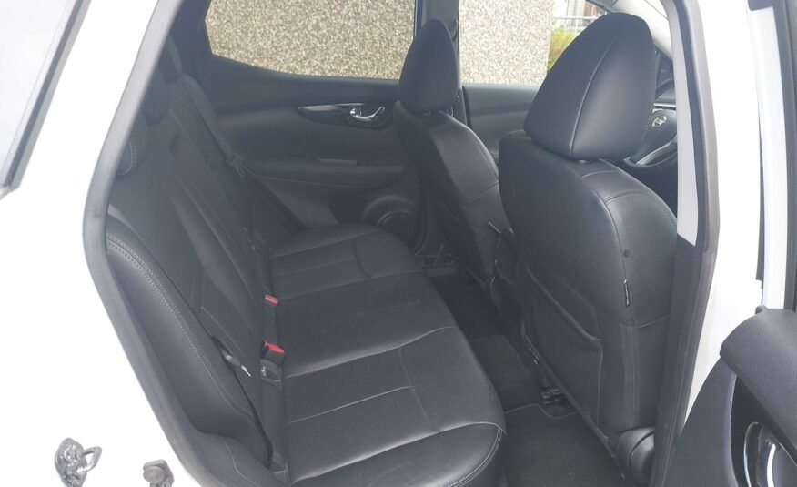 NISSAN Qashqai 1.6 DCI Black Edition