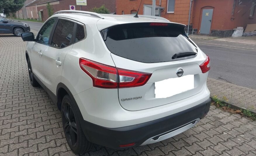NISSAN Qashqai 1.6 DCI Black Edition