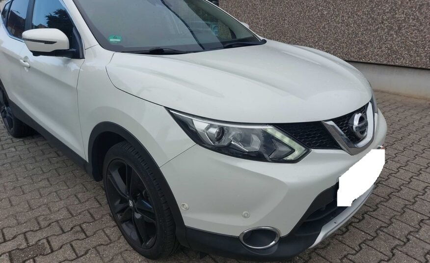 NISSAN Qashqai 1.6 DCI Black Edition