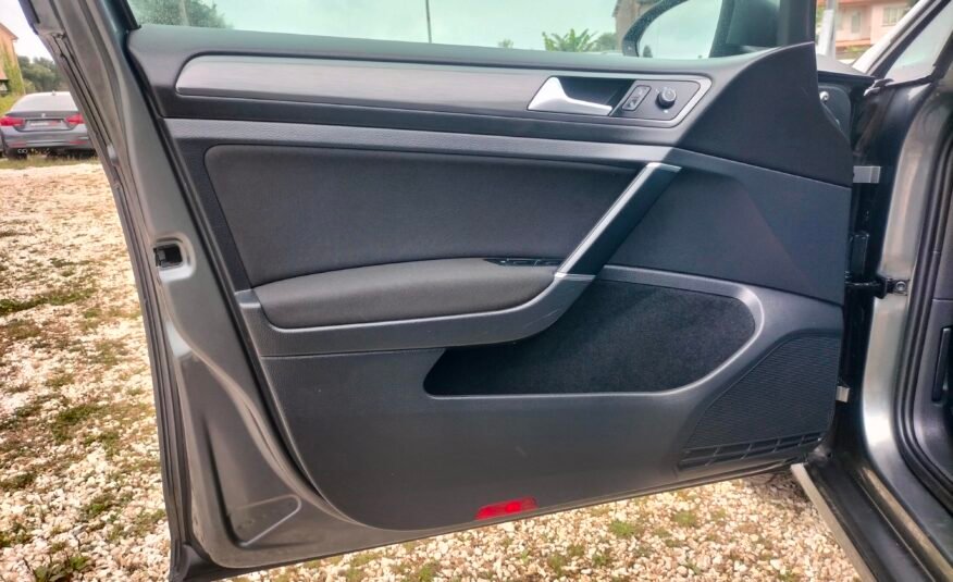 VOLKSWAGEN Golf 2.0 TDI