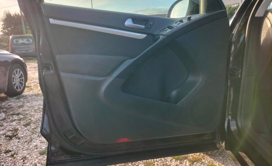 VOLKSWAGEN Tiguan 2.0 TDI Sport