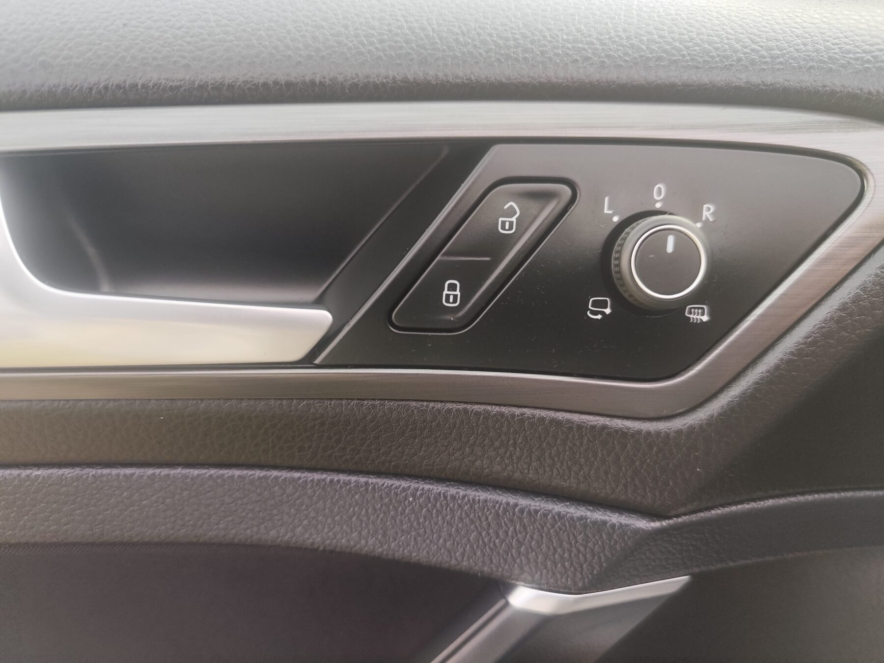 VOLKSWAGEN GOLF 1.6 TDI 