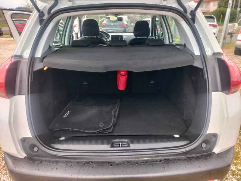 PEUGEOT 2008 1.6 HDI ALLURE