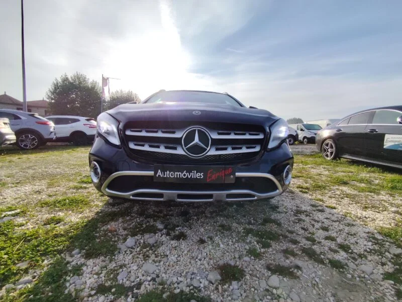 MERCEDES-BENZ GLA 200 CDI SENSATION