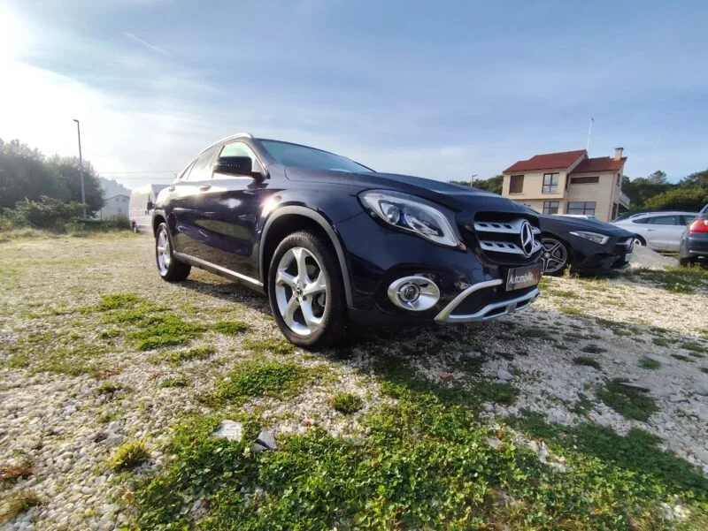 MERCEDES-BENZ GLA 200 CDI SENSATION