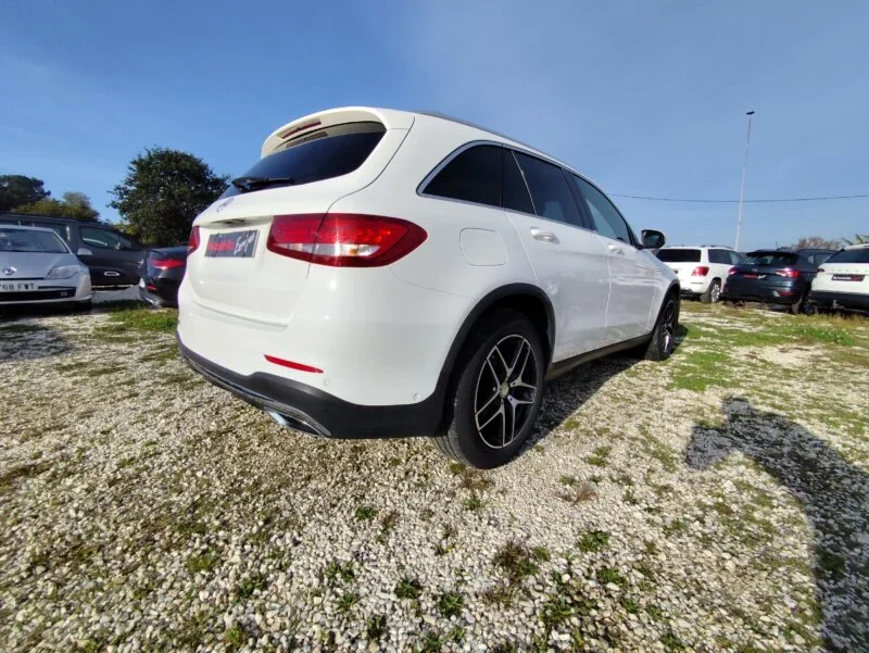 MERCEDES-BENZ GLC 250 AMG