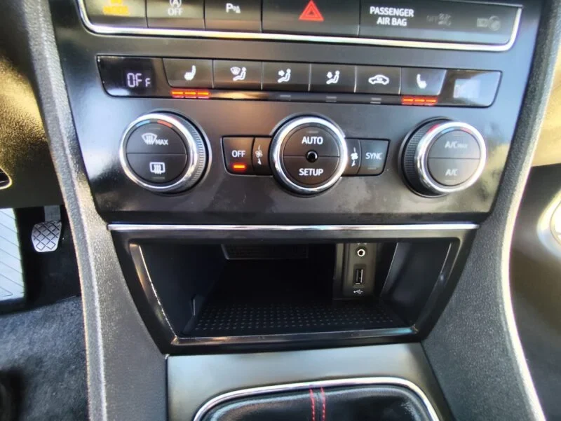 SEAT LEÓN 2.0 TDI FR FR