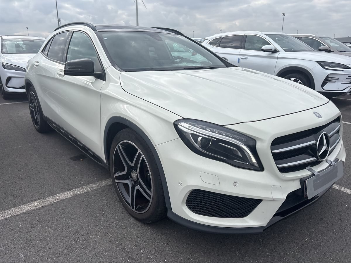MERCEDES-BENZ GLA 2.2 cc   200 CDI AMG