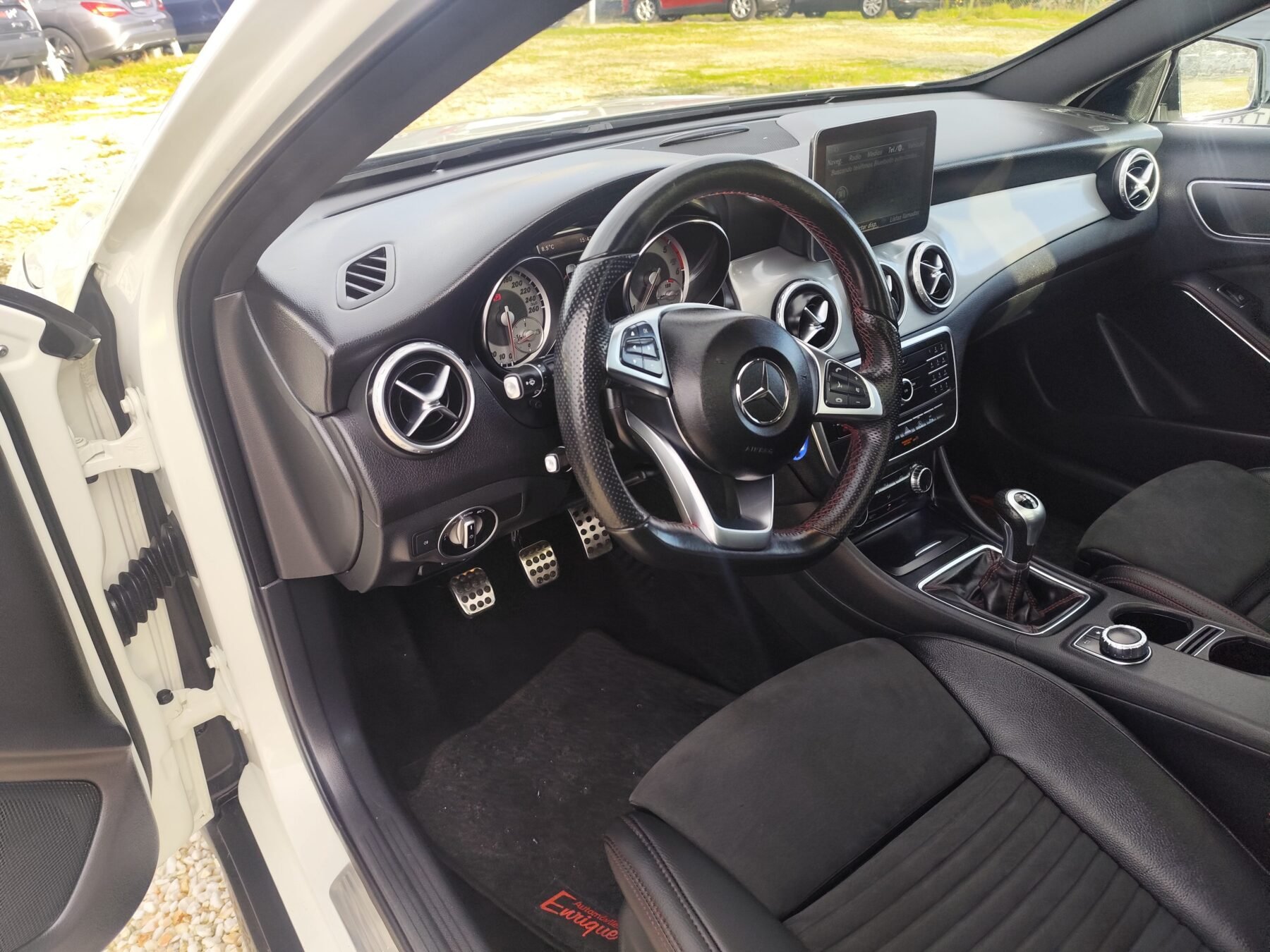 MERCEDES-BENZ GLA 2.2 cc   200 CDI AMG