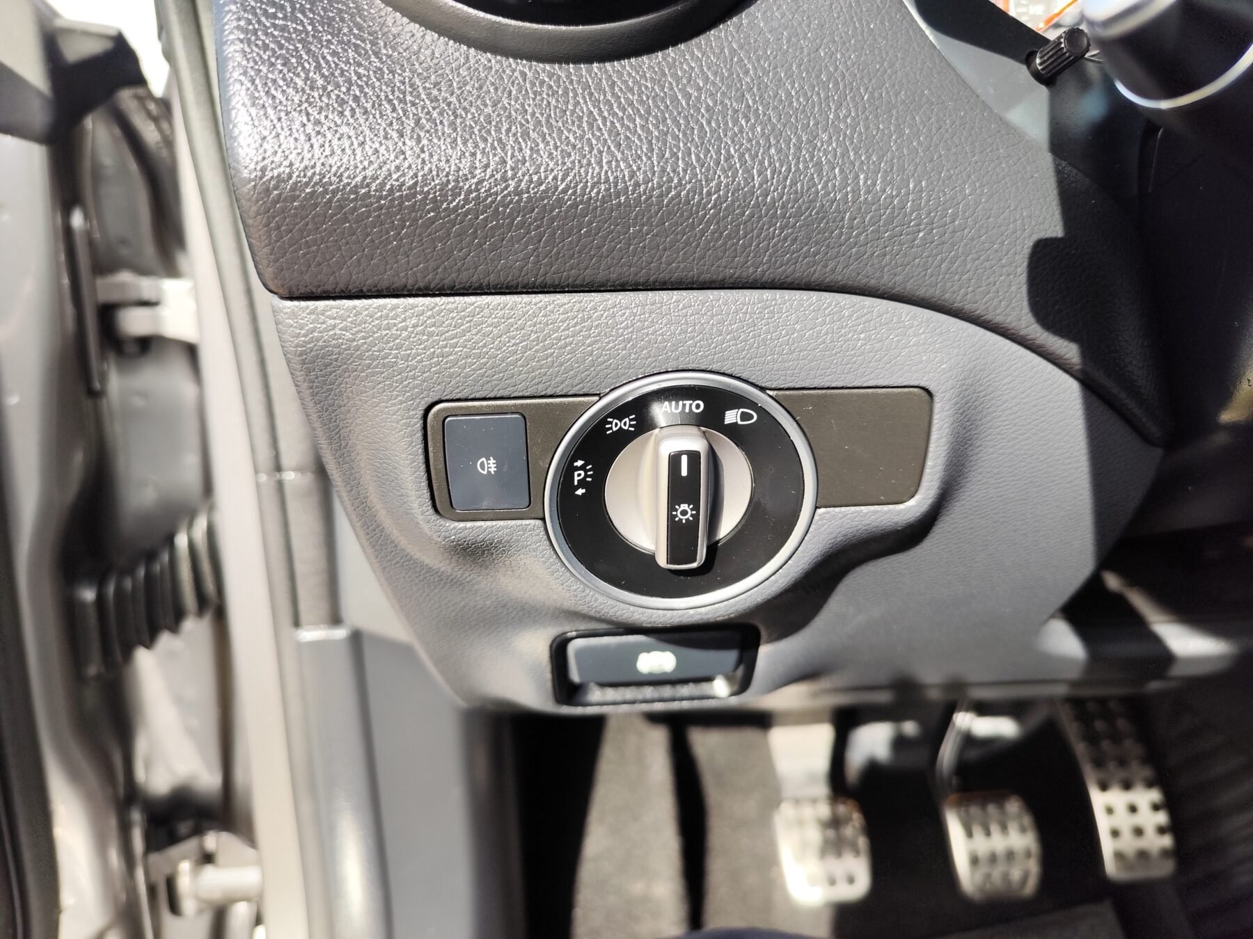 MERCEDES-BENZ CLA 200 CDI Shooting Brake AMG