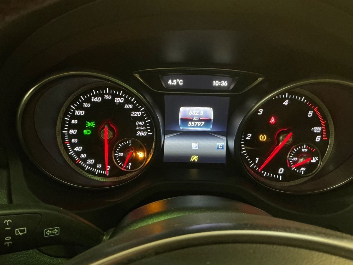 MERCEDES-BENZ CLA 200 CDI Shooting Brake AMG