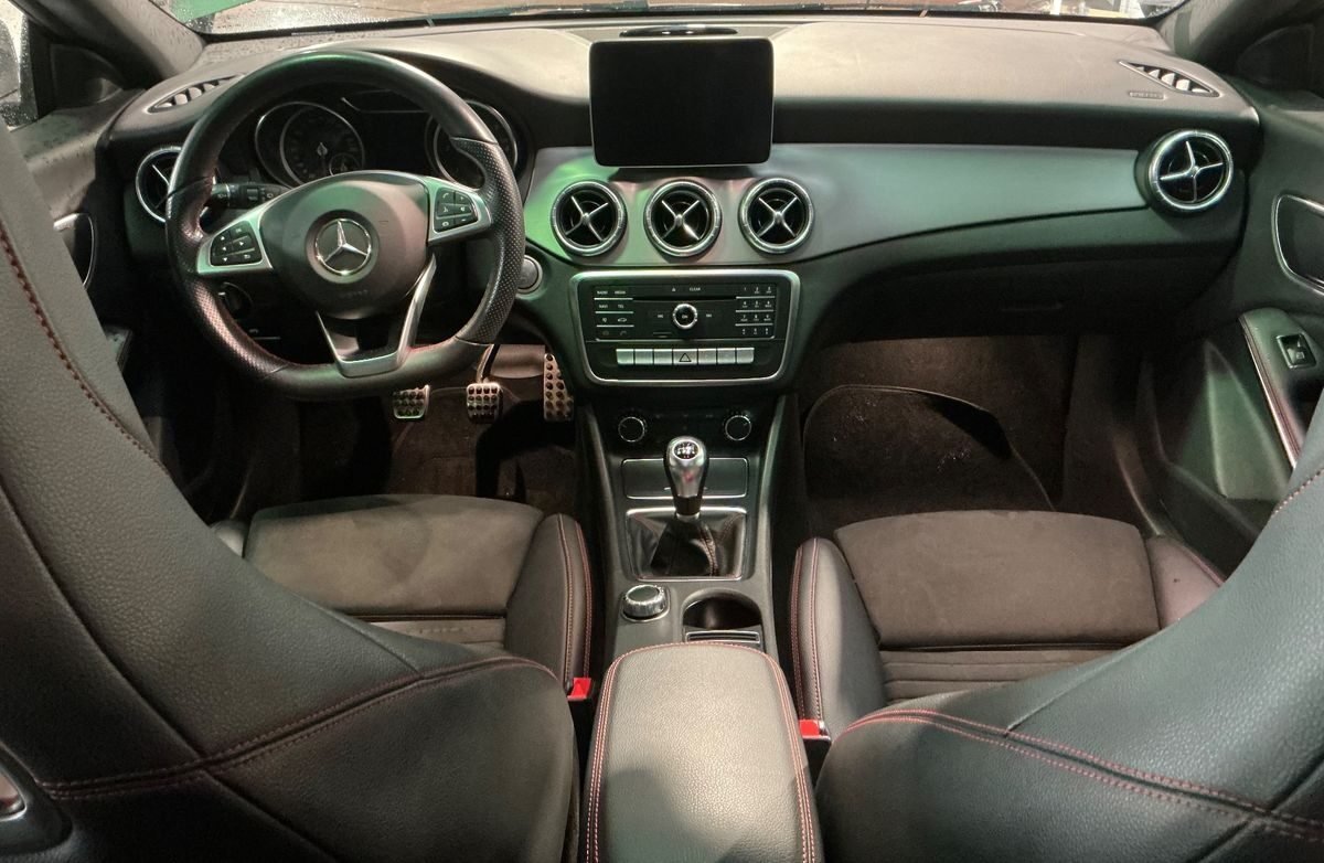 MERCEDES-BENZ CLA 200 CDI Shooting Brake AMG