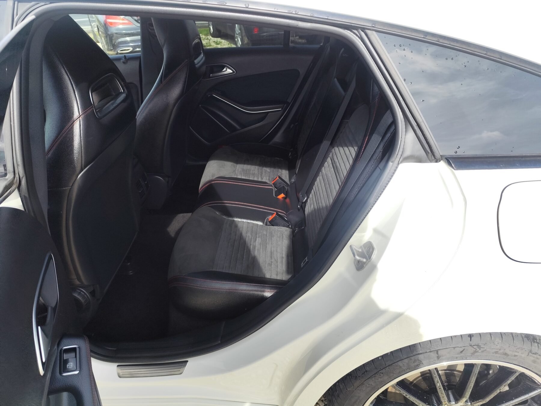 MERCEDES-BENZ CLA 220 CDI Shooting Brake AMG