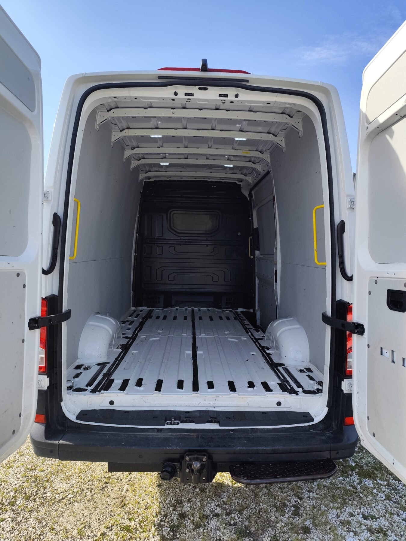 VOLKSWAGEN CRAFTER 2.0 TDI L3H3