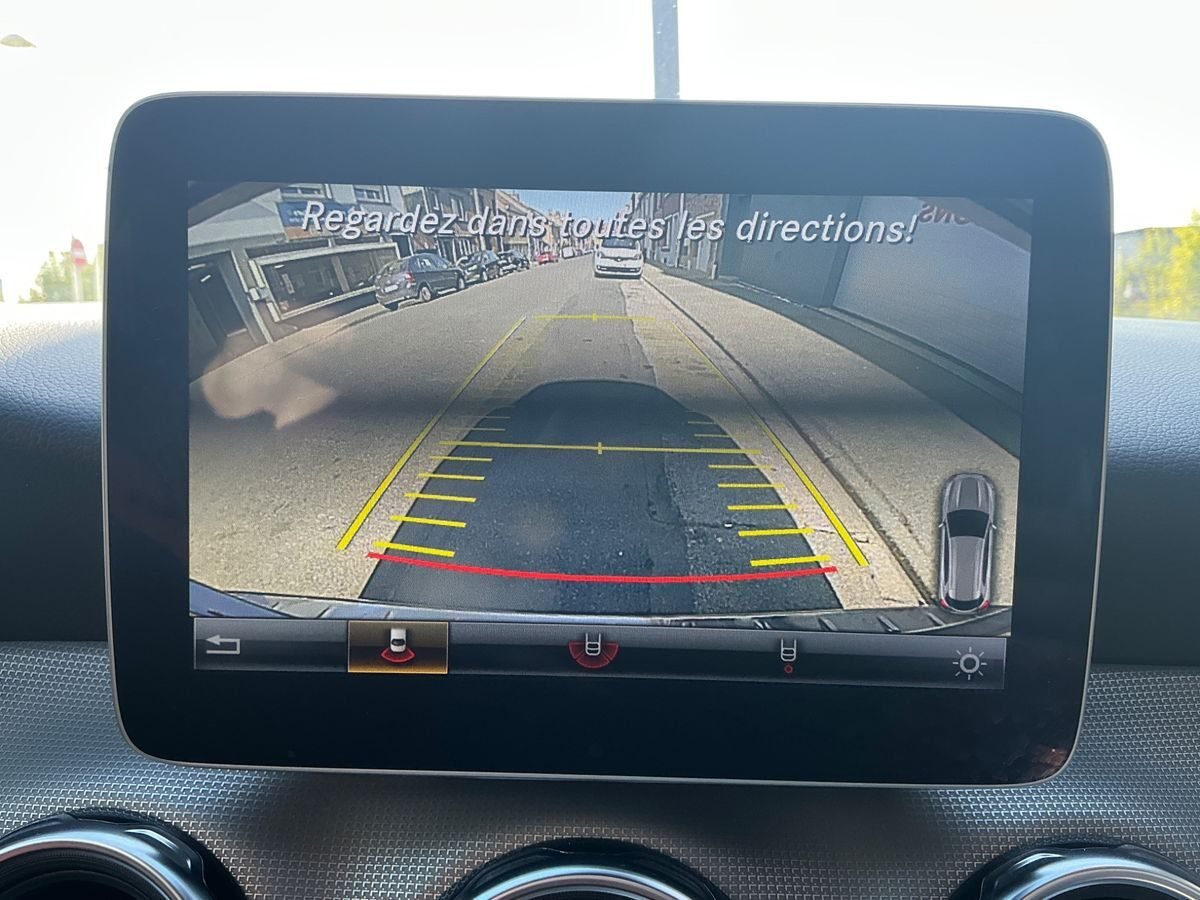 MERCEDES-BENZ GLA 200 CDI