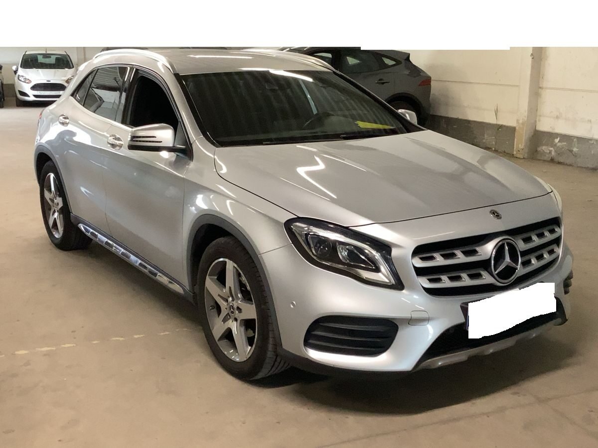 MERCEDES-BENZ GLA 200 CDI AMG
