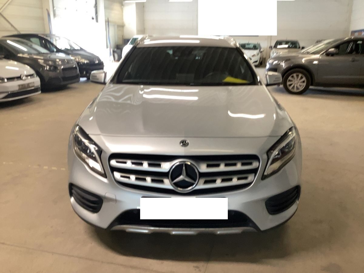 MERCEDES-BENZ GLA 200 CDI AMG