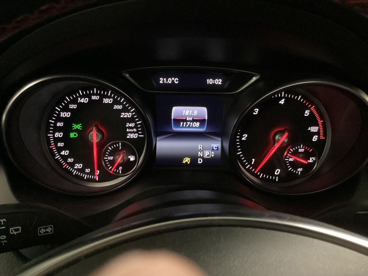 MERCEDES-BENZ GLA 200 CDI AMG