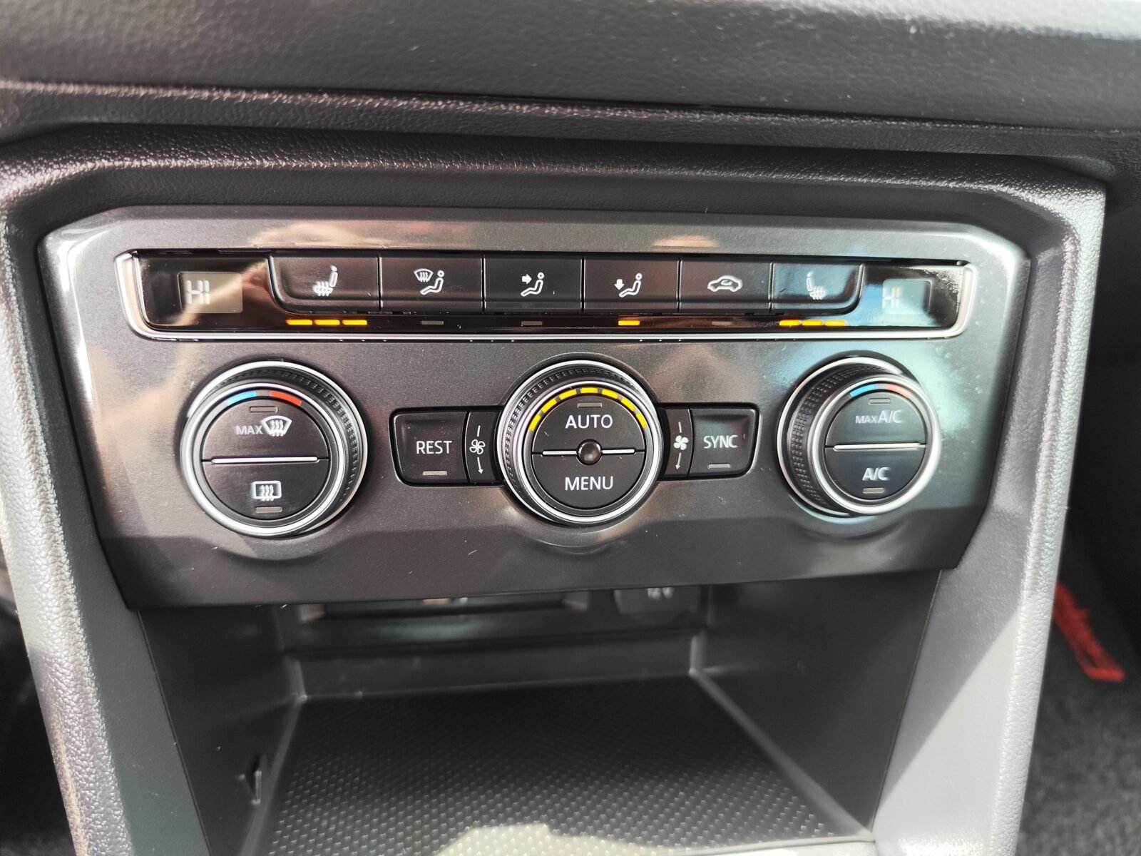 VOLKSWAGEN TIGUAN 2.0 TDI