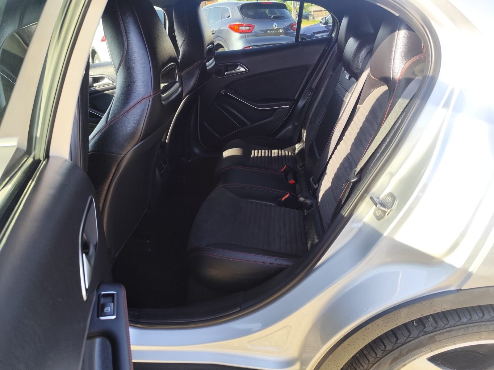 MERCEDES-BENZ GLA 200 CDI AMG