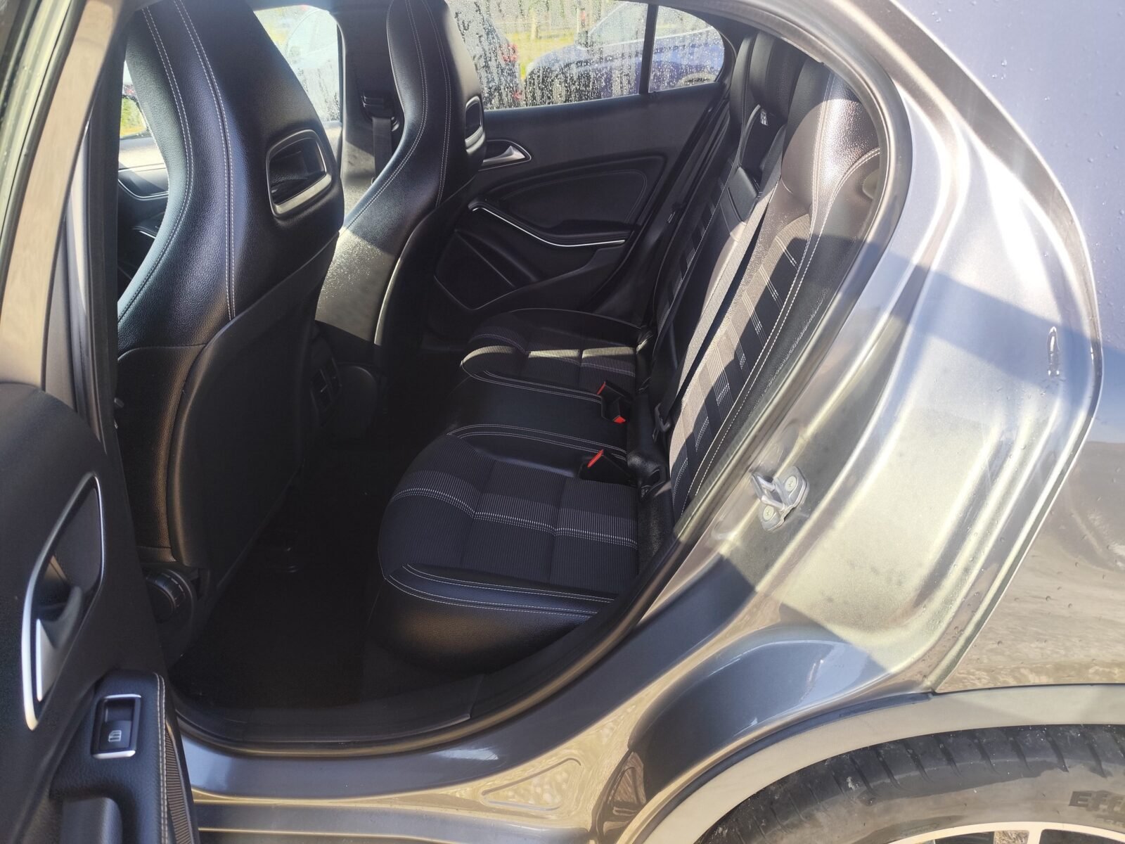 MERCEDES-BENZ GLA 200 CDI