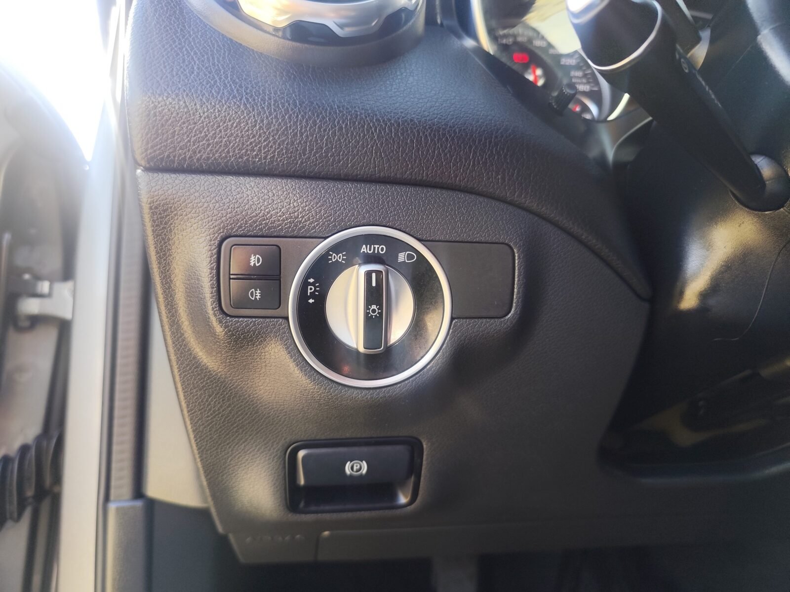 MERCEDES-BENZ GLA 200 CDI