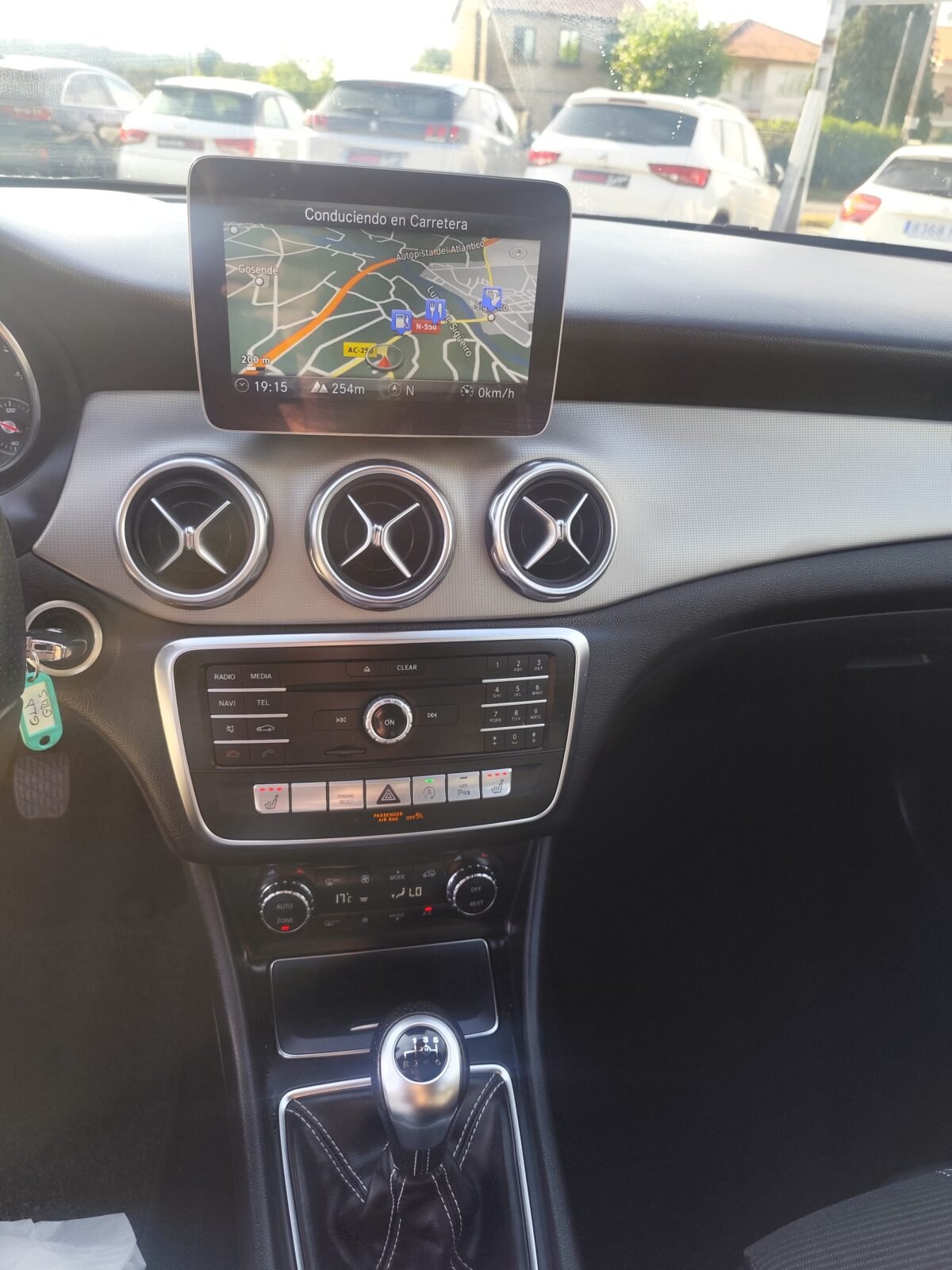 MERCEDES-BENZ GLA 200 CDI