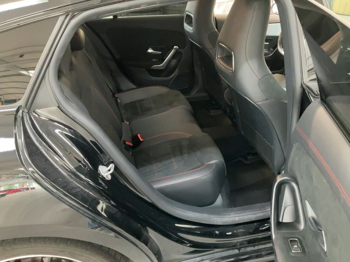 MERCEDES-BENZ CLA 220 CDI Shooting Brake AMG