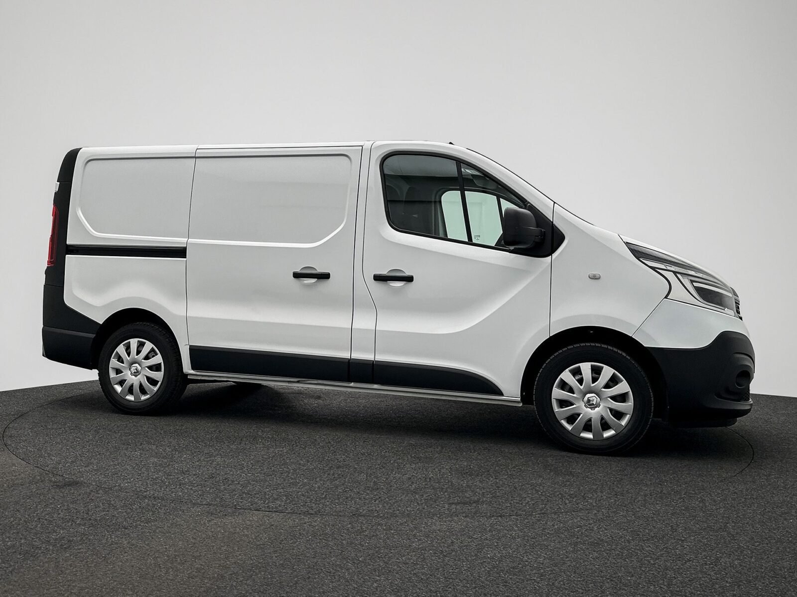 RENAULT TRAFIC L1H1