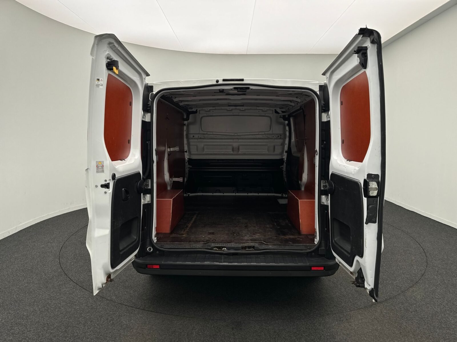 RENAULT TRAFIC L1H1