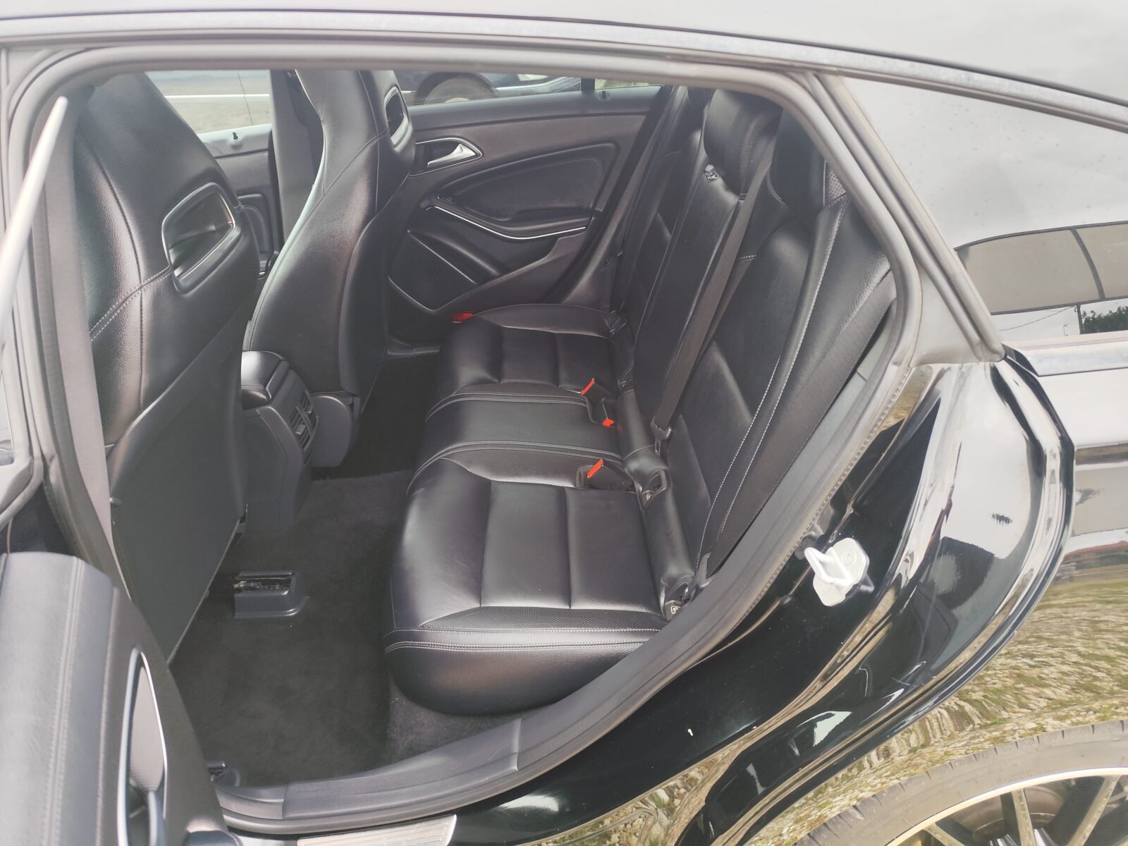 MERCEDES-BENZ CLA 220 CDI Shooting Brake AMG