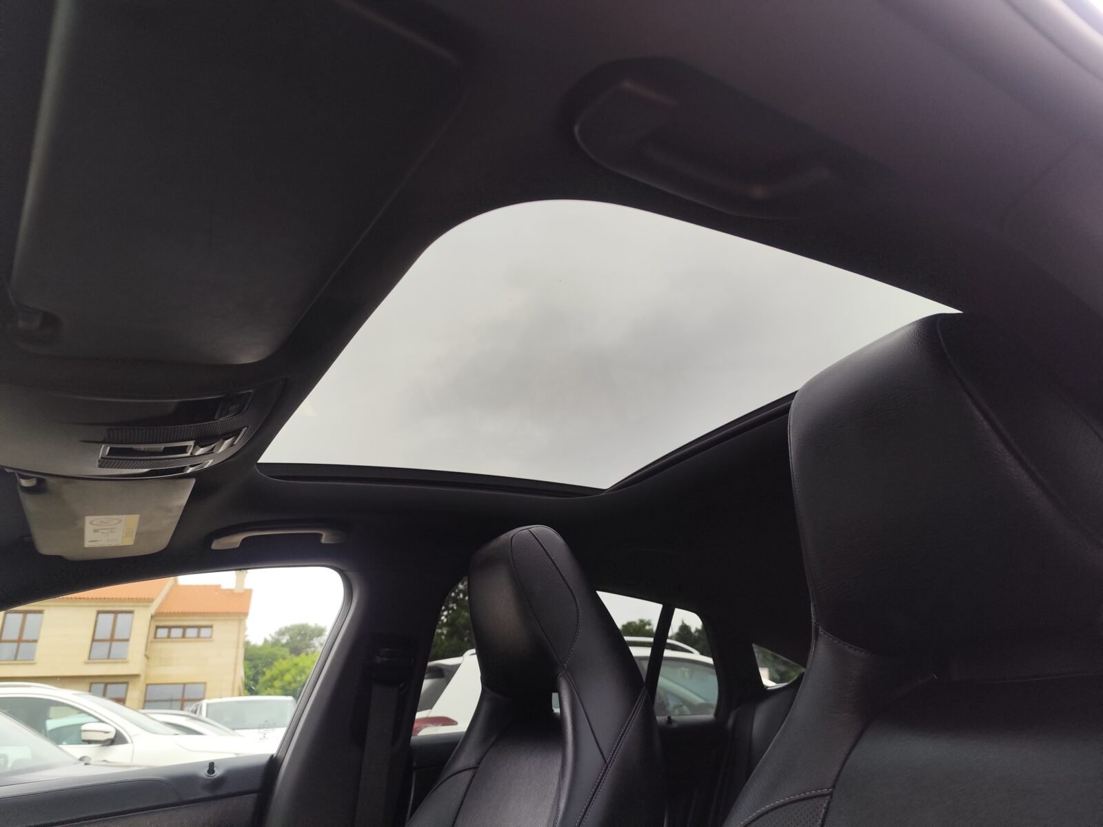 MERCEDES-BENZ CLA 220 CDI Shooting Brake AMG