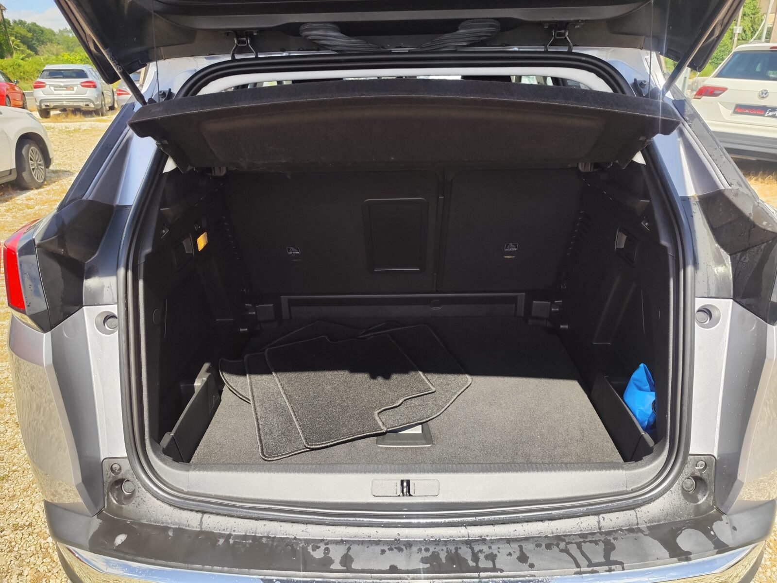 PEUGEOT 3008 1.5 HDI ALLURE
