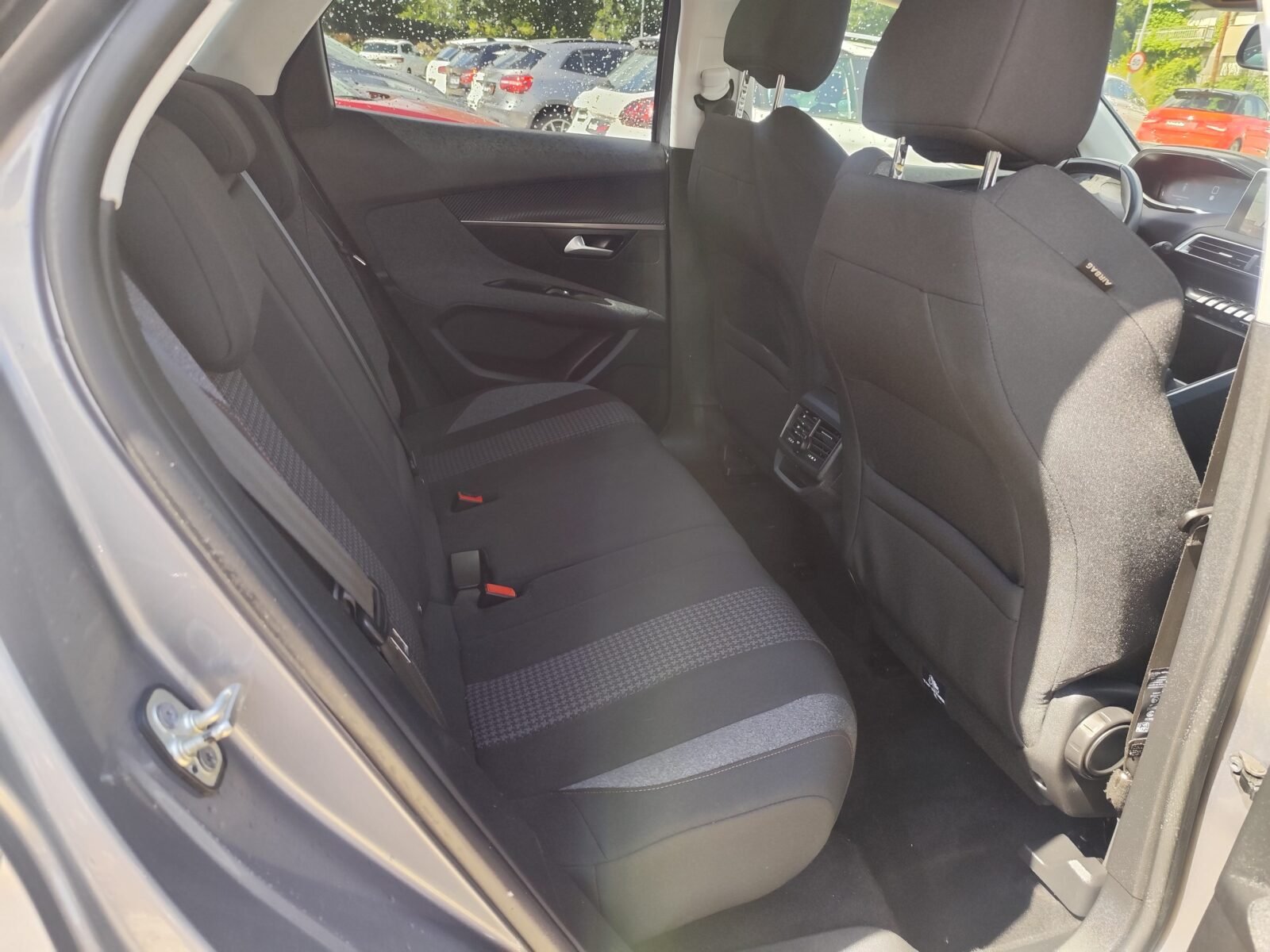 PEUGEOT 3008 1.5 HDI ALLURE