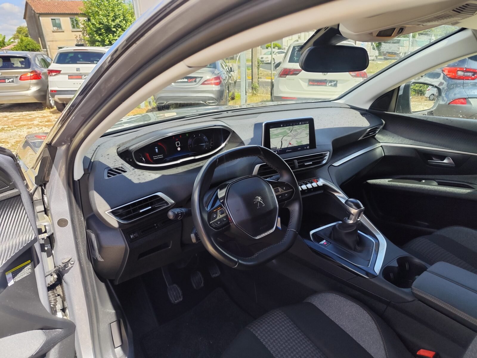 PEUGEOT 3008 1.5 HDI ALLURE