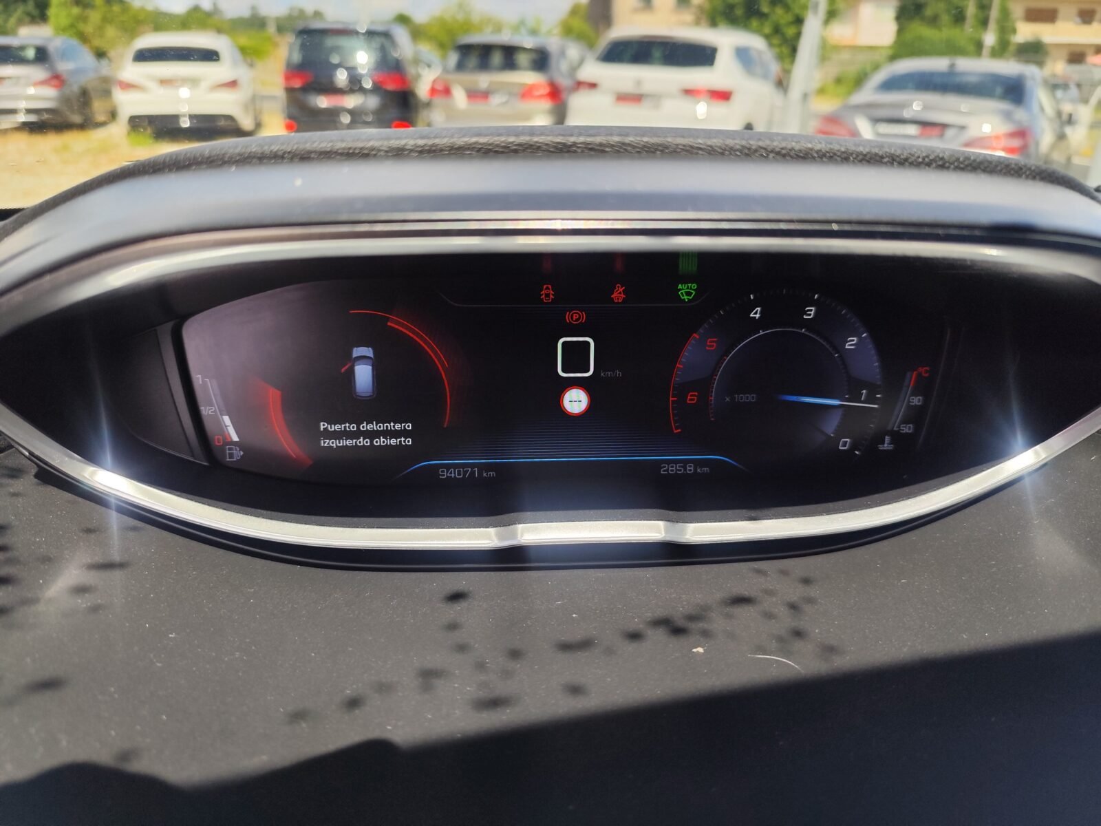 PEUGEOT 3008 1.5 HDI ALLURE