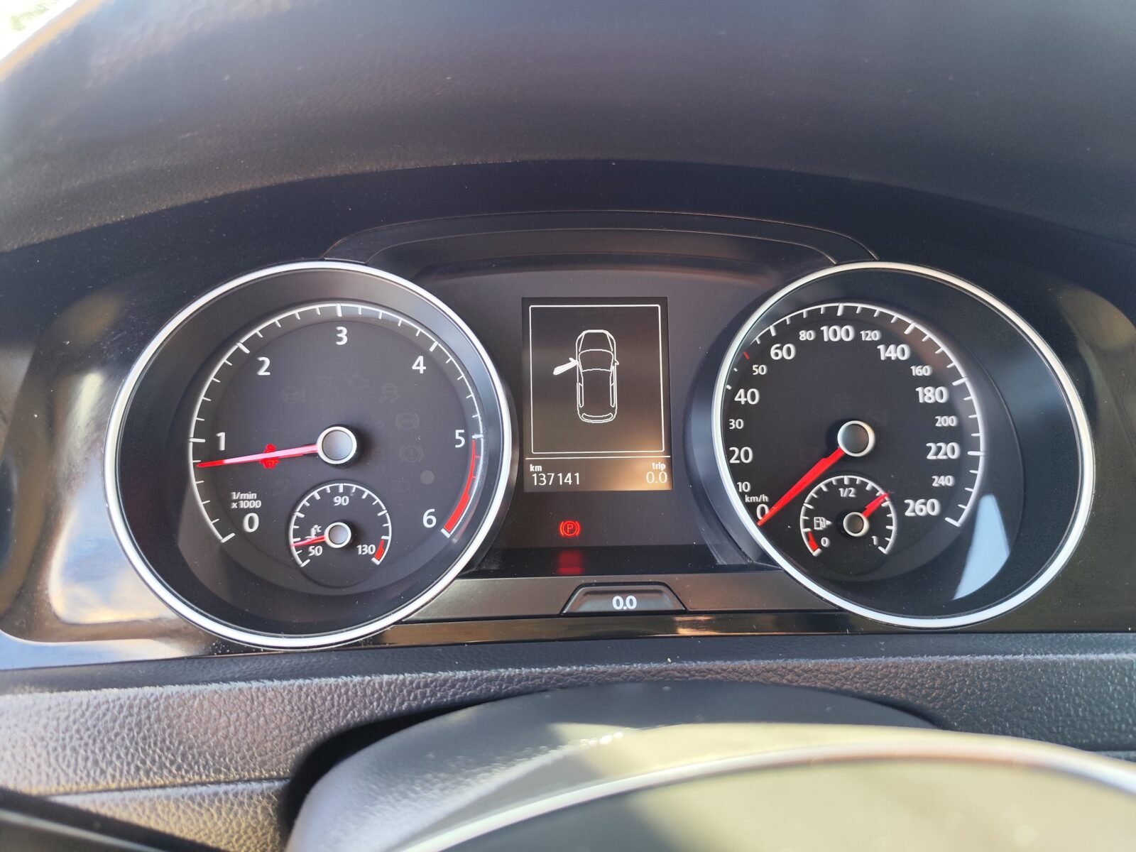 VOLKSWAGEN GOLF 1.6 TDI