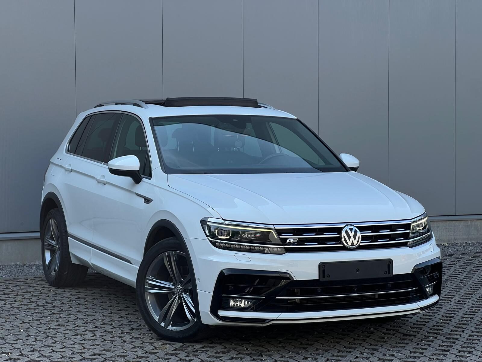 VOLKSWAGEN TIGUAN 2.0 TDI R-Line