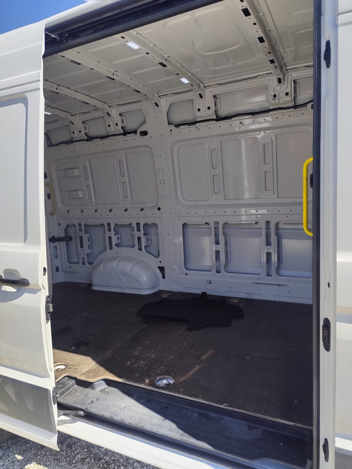 VOLKSWAGEN CRAFTER 2.0 TDI 30 Trndline